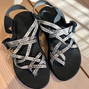 Chaos - Size 7 Women’s - unworn - NWOT